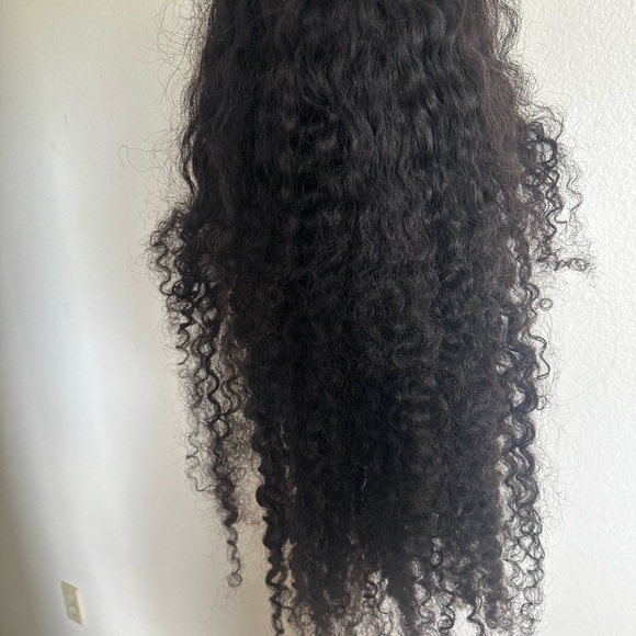 Curly Black Hair wig - Picture 5 of 9